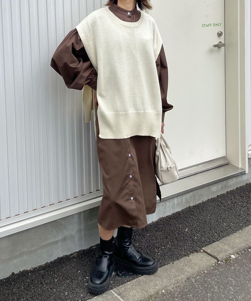 Chillfar（チルファー）の「ボリュームスリーブシャツワンピース（シャツワンピース・レディース・ホワイト/チャコール/ベージュ/ブラウン/ブラック・MEDIUM/LARGE）」の16枚目の写真