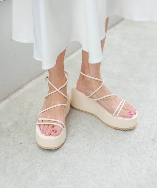 RASVOA(ラスボア)の「厚底コードサンダル(サンダル・レディース・オフホワイト/ブラック・L/M)」の2枚目の写真