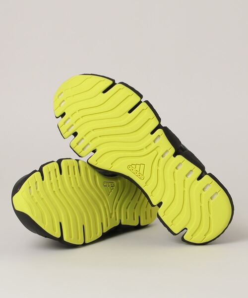 Ray -Ban 調光サングラス DIESELのベルトを使った「冬コーデ」のメンズ人気ファッション