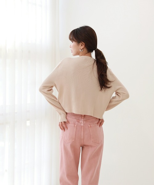 by muni:r（バイ ムニール）の「スタンダードフィットラウンドネックリブカーディガン（カーディガン/ボレロ・レディース・ブラック/ベージュ/ブルー・FREE）」の5枚目の写真