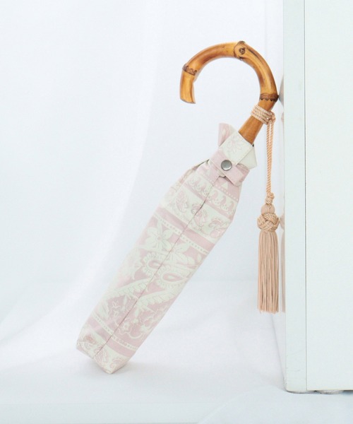 utatane（ウタタネ）の「折りたたみ日傘 完全遮光100％ 晴雨兼用 インド更紗柄（内ストラップ付）（折りたたみ傘・レディース・ネイビー/レッド/マスタード/ピンク/ブルー・FREE）」の5枚目の写真