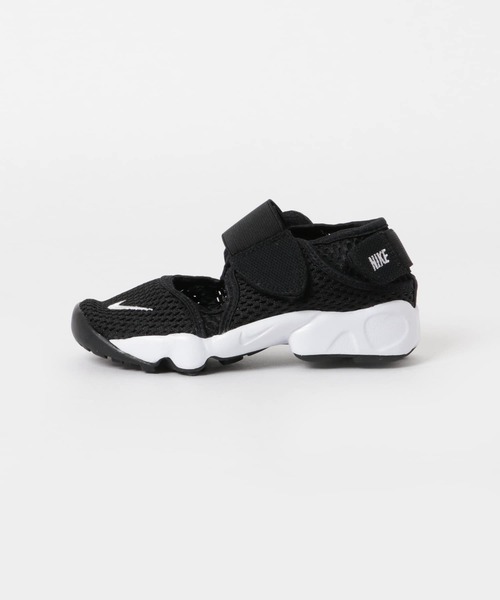 NIKE（ナイキ）の「【WEB限定】NIKE　ナイキ リフト(KIDS)（スニーカー・キッズ・ブラック/ホワイト・17/20/18/19）」の4枚目の写真