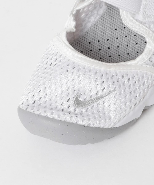 NIKE（ナイキ）の「【WEB限定】NIKE　ナイキ リフト(KIDS)（スニーカー・キッズ・ブラック/ホワイト・17/20/18/19）」の11枚目の写真