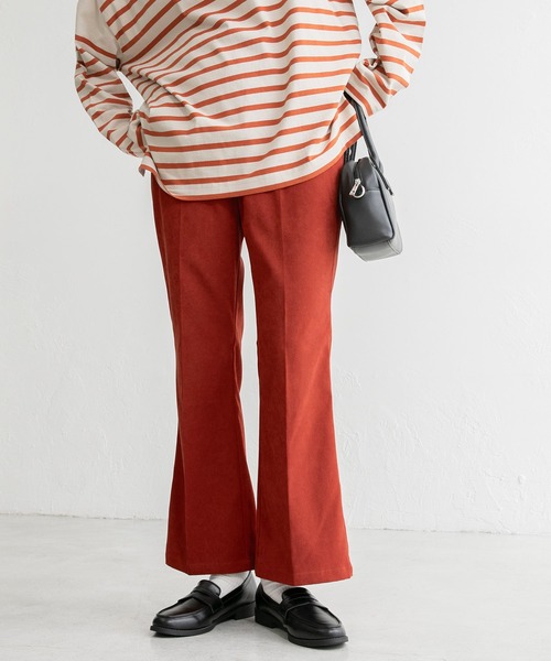 BONLECILL（ボンルシール）の「センタープレス ハイウエストスウェードライク フレアスラックス（スラックス・レディース・ライトベージュ/テラコッタ/グリーン/ブラウン/ブラック・FREE）」の3枚目の写真