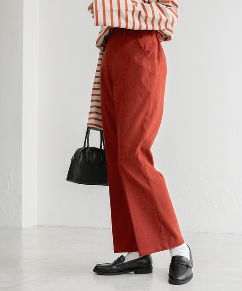 BONLECILL（ボンルシール）の「センタープレス ハイウエストスウェードライク フレアスラックス（スラックス・レディース・ライトベージュ/テラコッタ/グリーン/ブラウン/ブラック・FREE）」の22枚目の写真