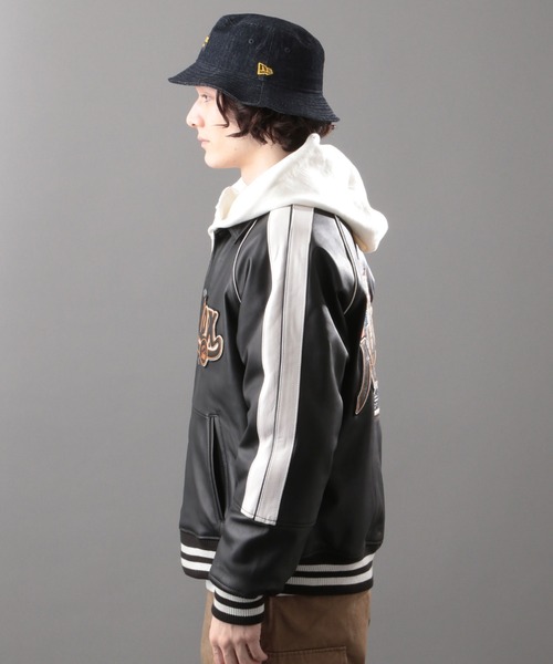 AVIREX（アヴィレックス）の「ヴァーシティ ジャケット ニューヨークシティ/VARSITY JACKET NEWYORK CITY/アヴィレックス/AVIREX（スタジャン・メンズ・ブラック/ネイビー・MEDIUM/LARGE/X-LARGE/XX-LARGE）」の4枚目の写真