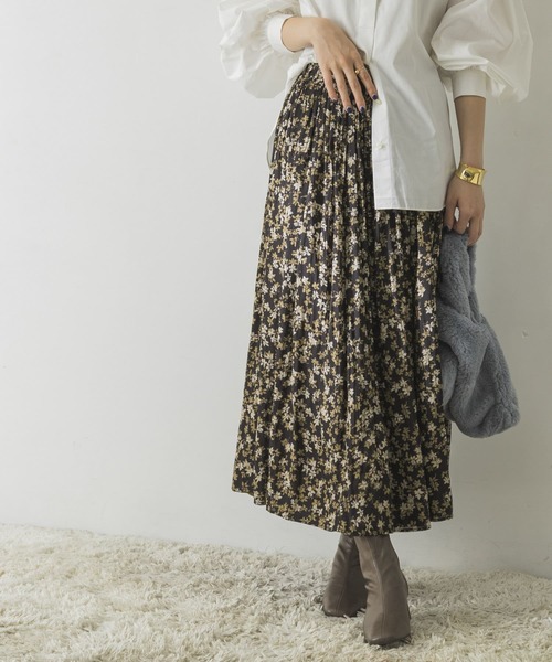 URBAN RESEARCH（アーバンリサーチ）の「フラワープリントリバーシブルスカート（スカート・レディース・ブルー系その他/グリーン系その他・FREE）」の6枚目の写真