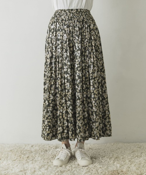 URBAN RESEARCH（アーバンリサーチ）の「フラワープリントリバーシブルスカート（スカート・レディース・ブルー系その他/グリーン系その他・FREE）」の12枚目の写真