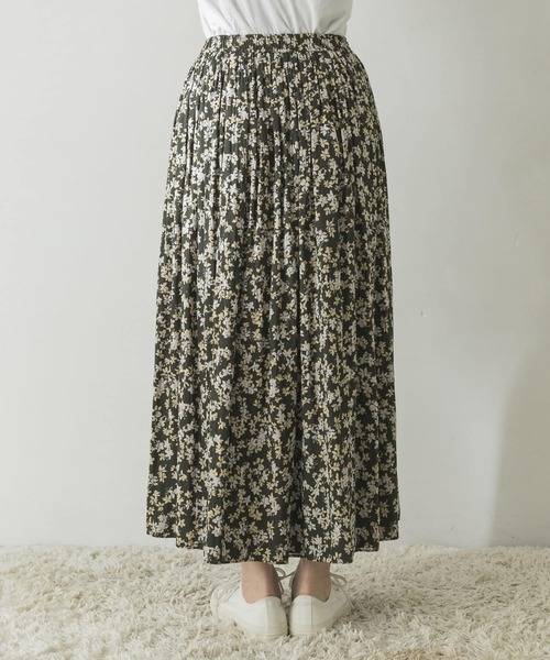 URBAN RESEARCH（アーバンリサーチ）の「フラワープリントリバーシブルスカート（スカート・レディース・ブルー系その他/グリーン系その他・FREE）」の8枚目の写真