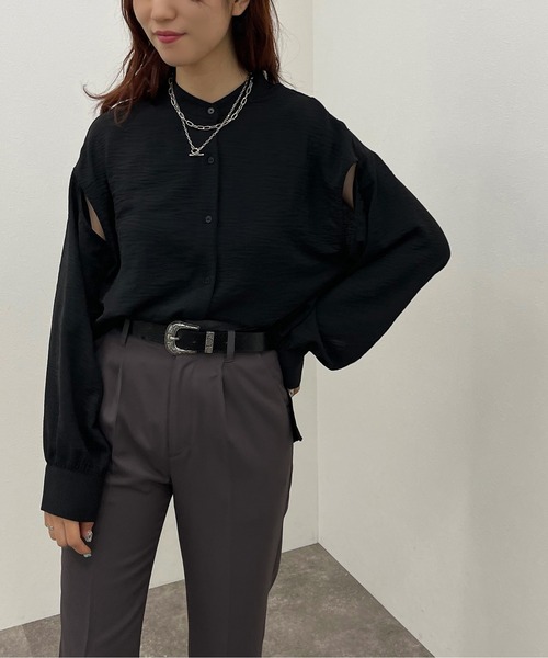 apres jour mignon（アプレジュールミニョン）の「袖スリットバンドカラーシャツ 【ZOZOTOWN限定アイテム】（シャツ/ブラウス・レディース・ブルー/グリーン/ボルドー/ブラック/オフホワイト・X-LARGE/フリー）」の3枚目の写真