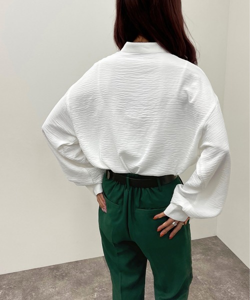 apres jour mignon（アプレジュールミニョン）の「袖スリットバンドカラーシャツ 【ZOZOTOWN限定アイテム】（シャツ/ブラウス・レディース・ブルー/グリーン/ボルドー/ブラック/オフホワイト・X-LARGE/フリー）」の9枚目の写真