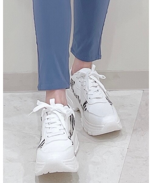 DRESKIP(ドレスキップ)の「◆アニマル切り替えスニーカー(スニーカー・レディース・ブラック系4/ベージュ系4/アイボリー系4・35/45)」の11枚目の写真