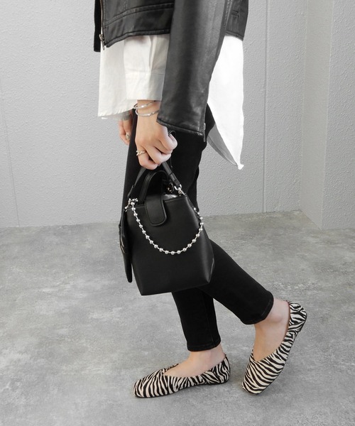 minia（ミニア）の「カードケース付きボールチェーンミニバッグ　◆（ショルダーバッグ・レディース・アイボリー/パイソン/ブラック/カーキ・FREE）」の18枚目の写真