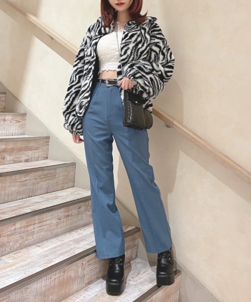 WEGO(ウィゴー)の「WEGO/ファーエリブルゾン(ブルゾン・レディース・ピンク/ブラック/マルチ/アニマル・SMALL/MEDIUM)」の5枚目の写真