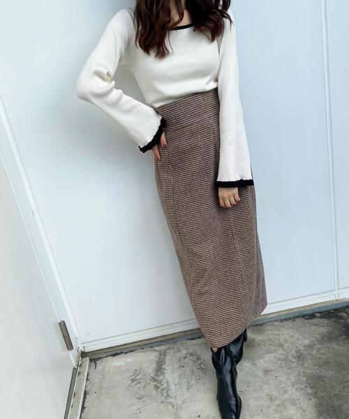 INGNI（イング）の「配色リブフリルスクエアネック／ニット（ニット/セーター・レディース・ブラック系その他2/ピンク系その他3/アイボリー系3/パープル系3・M）」の13枚目の写真