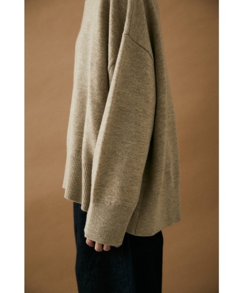 BLACK BY MOUSSY(ブラックバイマウジー)の「trinity back round tops(トリニティバックラウンドトップス)(ニット/セーター・レディース・ブラック/ベージュ/グレー/レッド・FREE)」の22枚目の写真