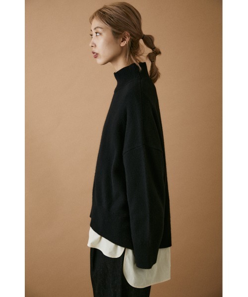 BLACK BY MOUSSY(ブラックバイマウジー)の「trinity back round tops(トリニティバックラウンドトップス)(ニット/セーター・レディース・ブラック/ベージュ/グレー/レッド・FREE)」の18枚目の写真