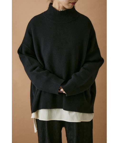 BLACK BY MOUSSY(ブラックバイマウジー)の「trinity back round tops(トリニティバックラウンドトップス)(ニット/セーター・レディース・ブラック/ベージュ/グレー/レッド・FREE)」の9枚目の写真