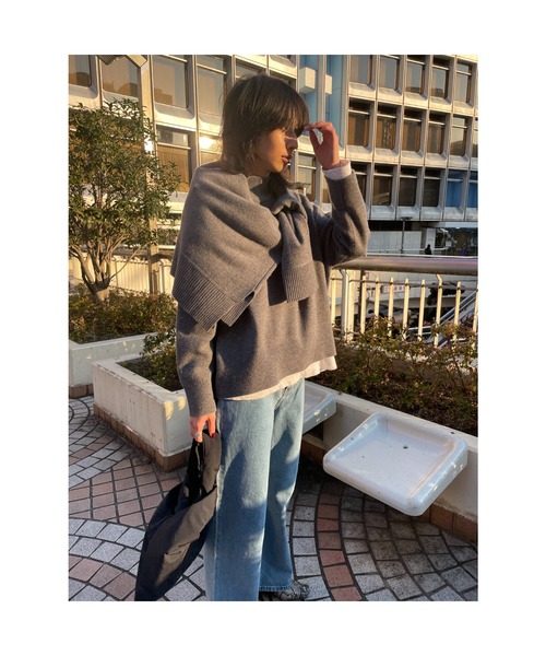 BLACK BY MOUSSY(ブラックバイマウジー)の「trinity back round tops(トリニティバックラウンドトップス)(ニット/セーター・レディース・ブラック/ベージュ/グレー/レッド・FREE)」の7枚目の写真