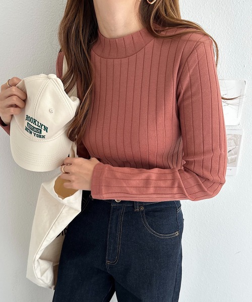 andme(アンドミー)の「コットン長袖ワイドリブモックネックTシャツ(Tシャツ/カットソー・レディース・チャコールグレー/ブラック/ブラウン/オフホワイト/グリーン/ブラウン系その他/ライトグリーン/ネイビー・M/L)」の5枚目の写真