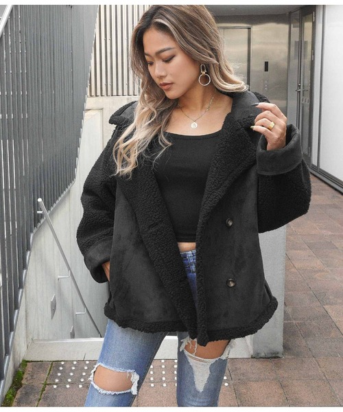 ANAP（アナップ）の「フェイクムートン袖ボアジャケット（その他アウター・レディース・ブラウン/ブラック/ライトベージュ・FREE）」の2枚目の写真