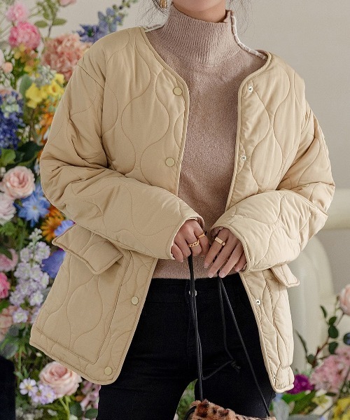 DAY CLOSET（デイ クローゼット）の「レディース ヒョウタンキルティングノーカラージャケット（ノーカラーコート・レディース・ブラック/カーキ/アイボリー/ベージュ/ピンク系その他・M/L）」の17枚目の写真