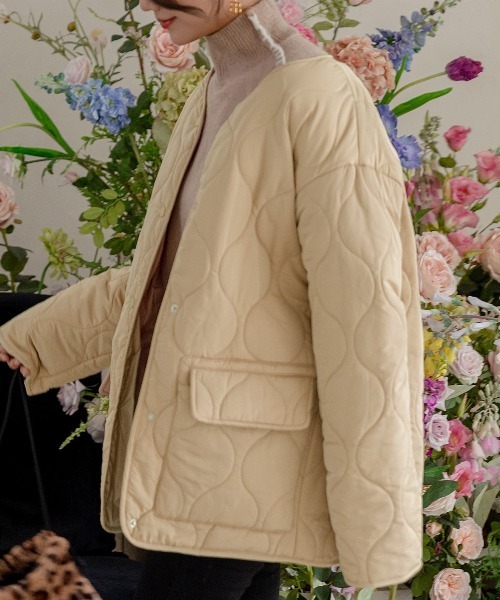 DAY CLOSET（デイ クローゼット）の「レディース ヒョウタンキルティングノーカラージャケット（ノーカラーコート・レディース・ブラック/カーキ/アイボリー/ベージュ/ピンク系その他・M/L）」の18枚目の写真