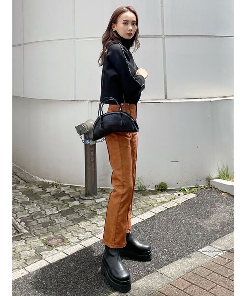 EMODA（エモダ）の「サイドゴアブーツ（ブーツ・レディース・アイボリー/ブラック・SMALL/MEDIUM/LARGE）」の8枚目の写真