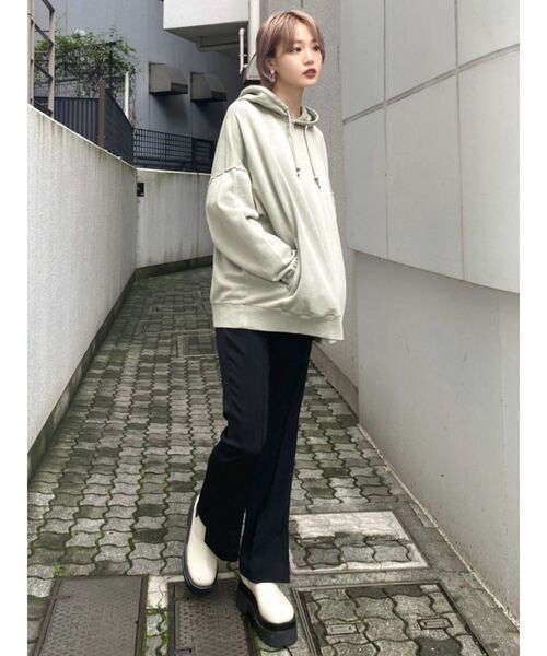 EMODA（エモダ）の「サイドゴアブーツ（ブーツ・レディース・アイボリー/ブラック・SMALL/MEDIUM/LARGE）」の11枚目の写真