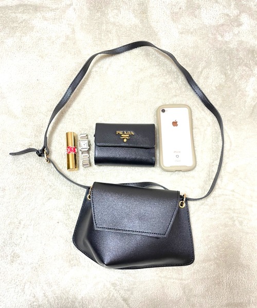 Kotoe（コトエ）の「2WAY フェイクレザー 変形 チェーン ミニ ショルダー ハンド バッグ（ハンドバッグ・レディース・ホワイト/ブラック/ブラウン・FREE）」の13枚目の写真