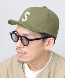 Basiquenti（ベーシックエンティ）の「選べる2素材 S ロゴワッペン ツイル  ショートブリム アンパイアキャップ（キャップ）」