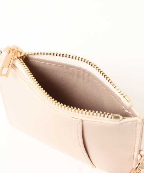 natural couture(ナチュラルクチュール)の「マルチリングスマホショルダー(ショルダーバッグ・レディース・ブラック/イエロー/アイボリー・FREE)」の7枚目の写真