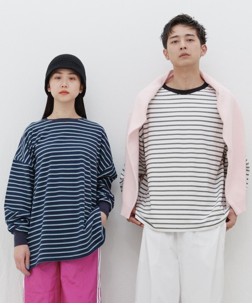 WHIMSIC(ウィムジック)の「【WHIMSIC】マルチボーダーロングスリーブTEE(Tシャツ/カットソー・レディース・ホワイト/ブラック/パープル/ネイビー/アイボリー・FREE)」の2枚目の写真