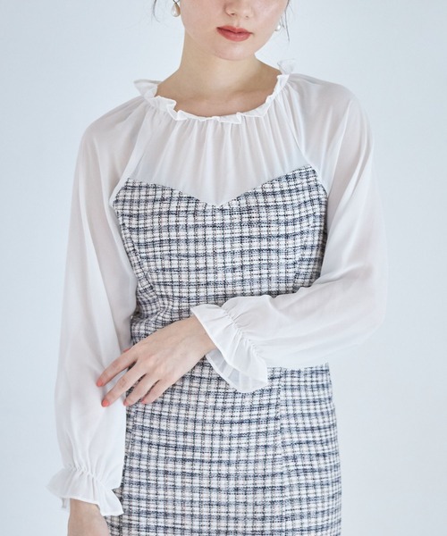 tocco closet(トッコ クローゼット)の「レイヤード風プチフリルネックキャンディースリーブ切替ツイードワンピース(ワンピース・レディース・ネイビー/オフホワイト・M)」の18枚目の写真