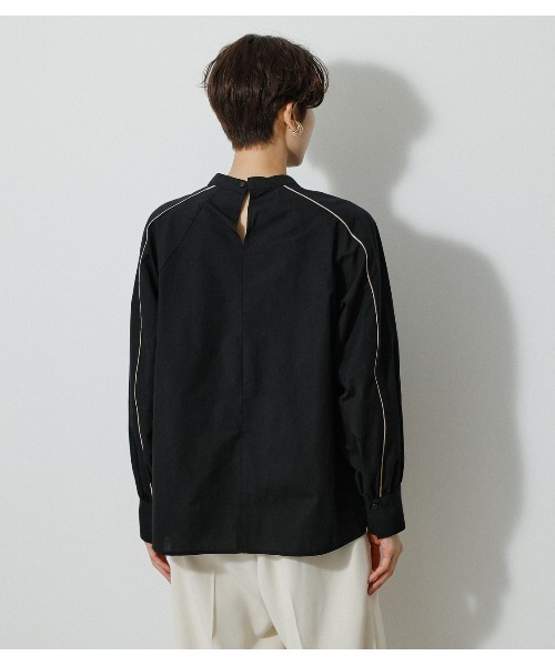 AZUL by moussy（アズールバイマウジー）の「PIPING DESIGN BLOUSE/パイピングデザインブラウス（シャツ/ブラウス・レディース・オフホワイト/ブラック・MEDIUM/SMALL）」の13枚目の写真