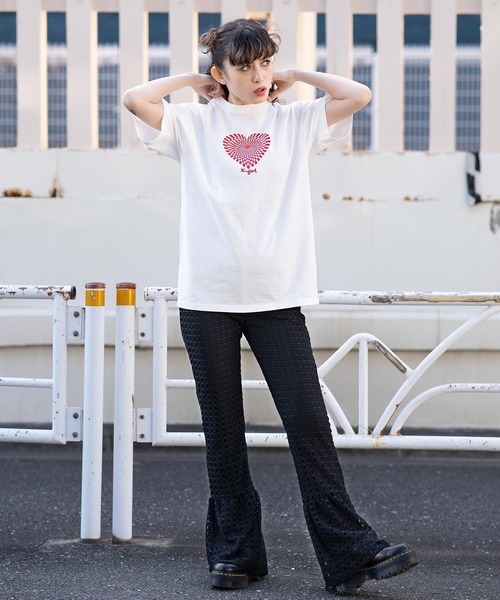X-girl（エックスガール）の「GEOMETRIC HEART S/S TEE/ジオメトリックハートTシャツ（Tシャツ/カットソー・レディース・ブラック/ホワイト/ブラウン・M/XL/S/L）」の4枚目の写真
