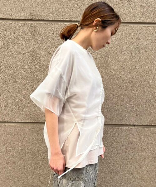 AULA AILA（アウラアイラ）の「AULA AILA（アウラ アイラ）別注ドロストリングレイヤードTシャツ（Tシャツ/カットソー・レディース・ホワイト/ブラック・FREE）」の10枚目の写真