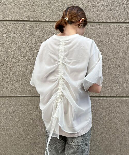 AULA AILA（アウラアイラ）の「AULA AILA（アウラ アイラ）別注ドロストリングレイヤードTシャツ（Tシャツ/カットソー・レディース・ホワイト/ブラック・FREE）」の11枚目の写真