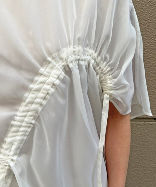 AULA AILA（アウラアイラ）の「AULA AILA（アウラ アイラ）別注ドロストリングレイヤードTシャツ（Tシャツ/カットソー・レディース・ホワイト/ブラック・FREE）」の3枚目の写真