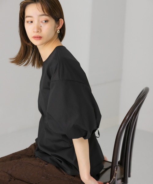 KBF（ケイビーエフ）の「タックボリュームスリーブブラウス（シャツ/ブラウス・レディース・ブラック/オフホワイト/グリーン・ONE）」の13枚目の写真