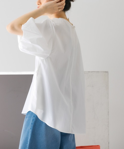 KBF（ケイビーエフ）の「タックボリュームスリーブブラウス（シャツ/ブラウス・レディース・ブラック/オフホワイト/グリーン・ONE）」の11枚目の写真