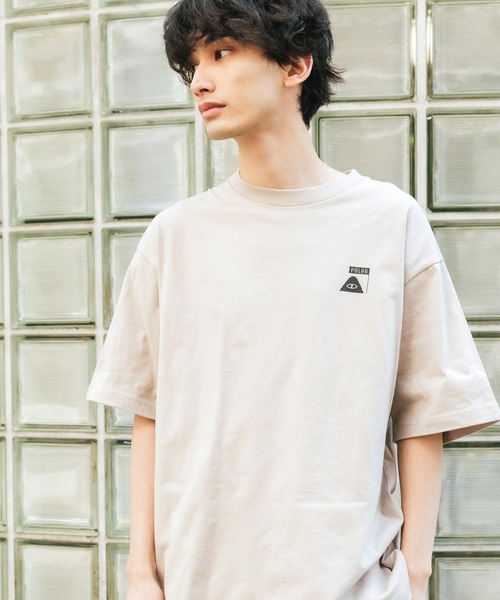 POLeR OUTDOOR STUFF（ポーラーアウトドアスタッフ）の「POLER/ポーラー SUMMIT RELAX FIT TEE 半袖Tシャツ（Tシャツ/カットソー・メンズ・ホワイト/ブラック/ベージュ・L/M/XL）」の5枚目の写真