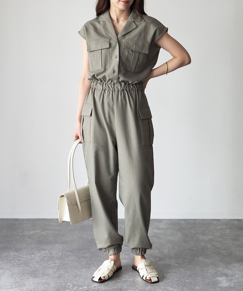 Riberry(リベリー)の「リネン混カーゴポケットジャンプスーツ(つなぎ/オールインワン・レディース・チャコールグレー/ブラック/ベージュ/カーキ・MEDIUM)」の16枚目の写真