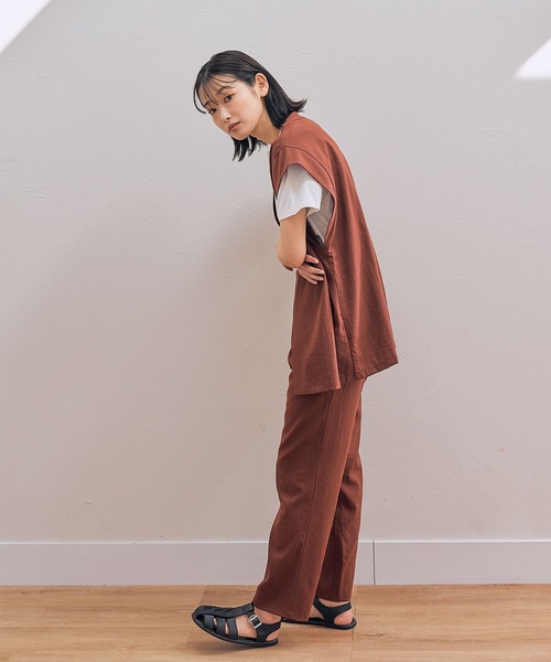 LAKOLE（ラコレ）の「ストレッチスラブミドルジレ[セットアップ対応] / 273137（ベスト・レディース・ブラック/ブラウン/ベージュ・SMALL/MEDIUM）」の9枚目の写真