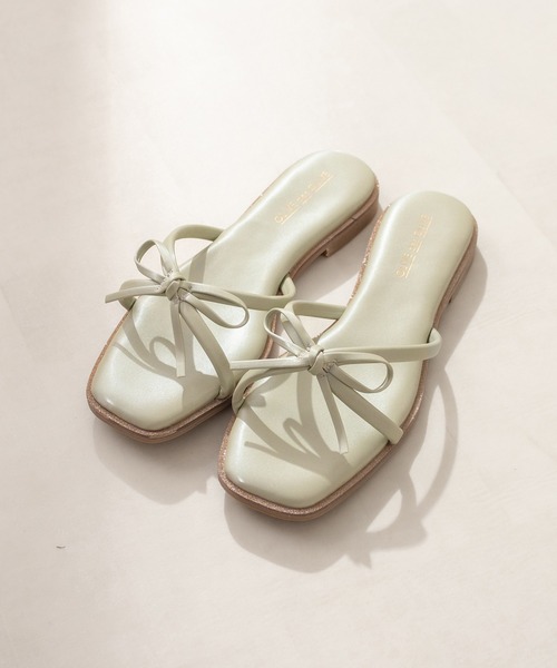 OLIVE des OLIVE(オリーブデオリーブ)の「【WEB限定カラー有】リボンチューブサンダル(サンダル・レディース・ブラック/オフホワイト/ミント/クリア/ダークベージュ・SMALL/MEDIUM/LARGE)」の4枚目の写真