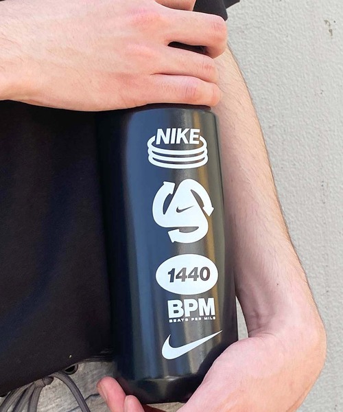 NIKE（ナイキ）の「【NIKE/ナイキ 】ビックマウスボトル 2.0 / 32oz（水筒・メンズ・グリーン系/パープル系/ブラック系/イエロー系/クリア/ピンク/イエロー/ブラック/ブルー・FREE）」の3枚目の写真