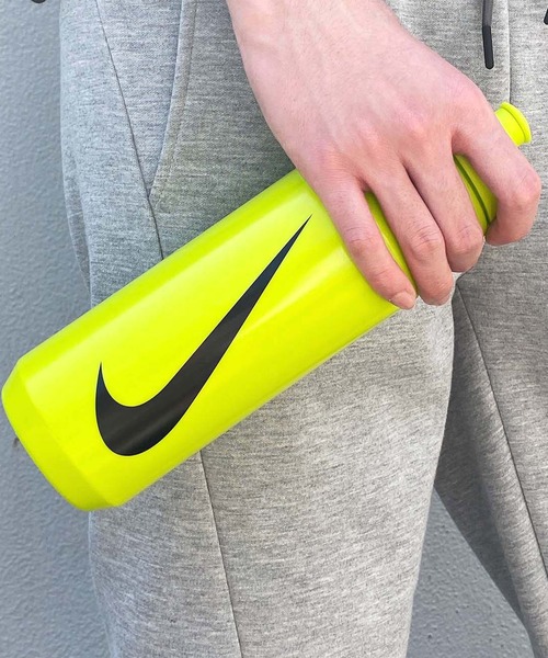NIKE（ナイキ）の「【NIKE/ナイキ 】ビックマウスボトル 2.0 / 32oz（水筒・メンズ・グリーン系/パープル系/ブラック系/イエロー系/クリア/ピンク/イエロー/ブラック/ブルー・FREE）」の6枚目の写真