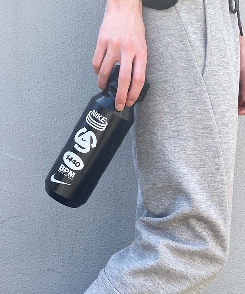 NIKE（ナイキ）の「【NIKE/ナイキ 】ビックマウスボトル 2.0 / 32oz（水筒・メンズ・グリーン系/パープル系/ブラック系/イエロー系/クリア/ピンク/イエロー/ブラック/ブルー・FREE）」の16枚目の写真