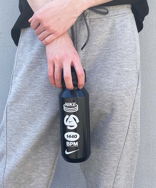 NIKE（ナイキ）の「【NIKE/ナイキ 】ビックマウスボトル 2.0 / 32oz（水筒・メンズ・グリーン系/パープル系/ブラック系/イエロー系/クリア/ピンク/イエロー/ブラック/ブルー・FREE）」の15枚目の写真