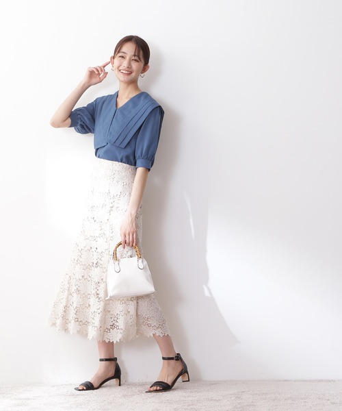 N.(N. Natural Beauty Basic)(エヌエヌナチュラルビューティーベーシック)の「◆ショートスリーブスクエアカラーブラウス(シャツ/ブラウス・レディース・オフホワイト/ブラック系その他/ブルー・MEDIUM)」の5枚目の写真